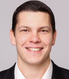 Profile picture for user Uirassu Borges